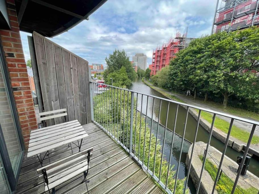 Cityfront Modern Apt Near City Centre/Etihad, Free Parking, Manchester
